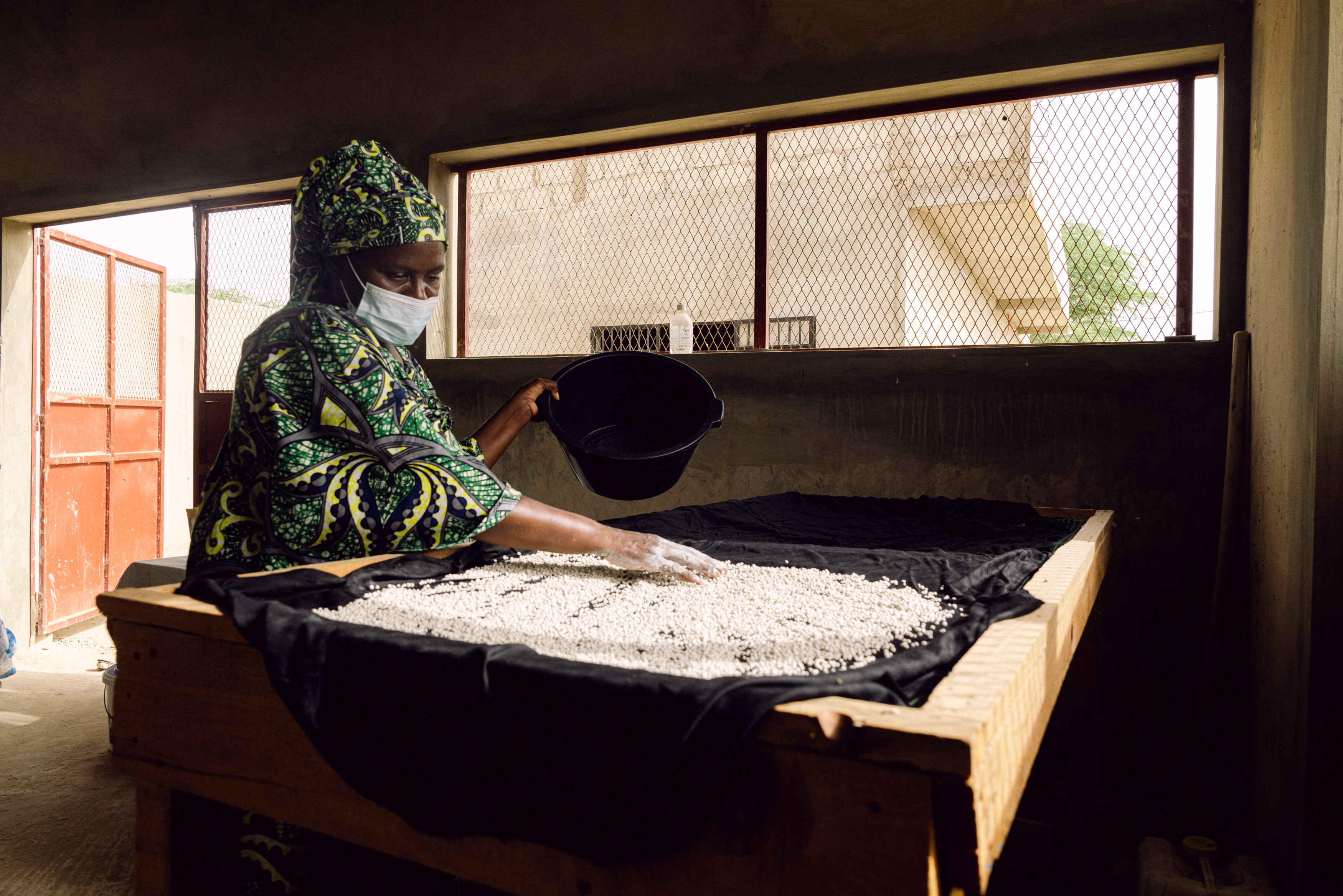 A member of the women’s cereal processing and production group in Sanar Walof village near Saint-Louis, Senegal. Photo Credit: Ollivier Girard/ICARDA A member of the women’s cereal processing and production group in Sanar Walof village near Saint-Louis, Senegal. Photo Credit: Ollivier Girard/ICARDA