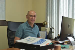 Dr. Akmal Akramkhanov Dr. Akmal Akramkhanov