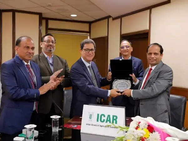Mr. Abousabaa with ICAR Leadership