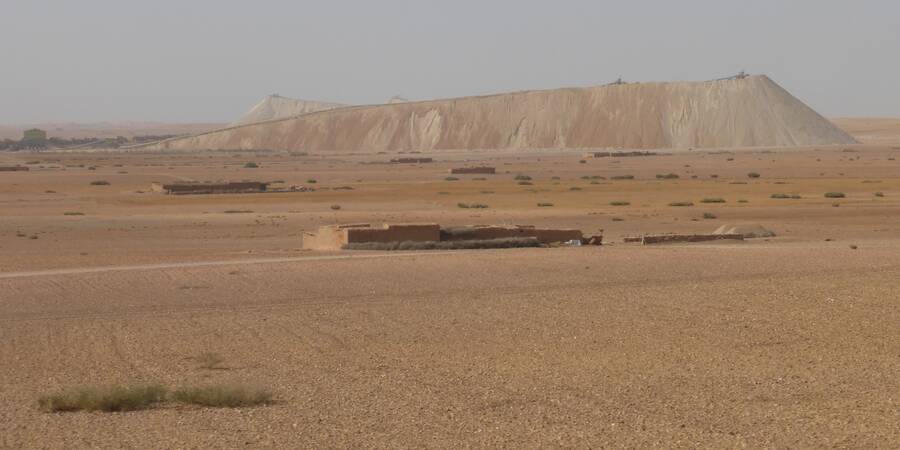 Phosphate mining in Benguerir, Morocco (credit: Chaloos-Flickr) Phosphate mining in Benguerir, Morocco (credit: Chaloos-Flickr)